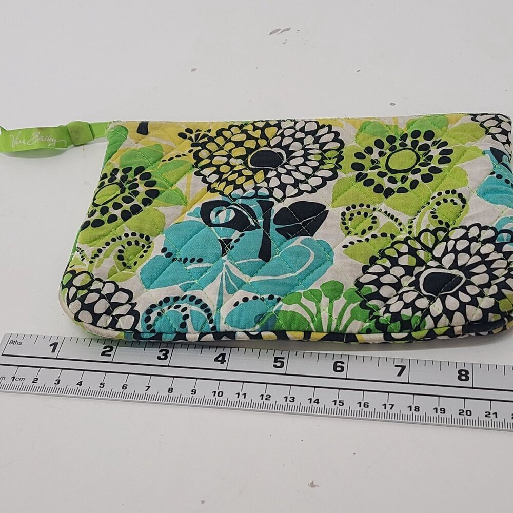 Vera Bradley Make Up Cosmetic Bag Travel Bag Zipper Limes Up - Picture 2 of 7